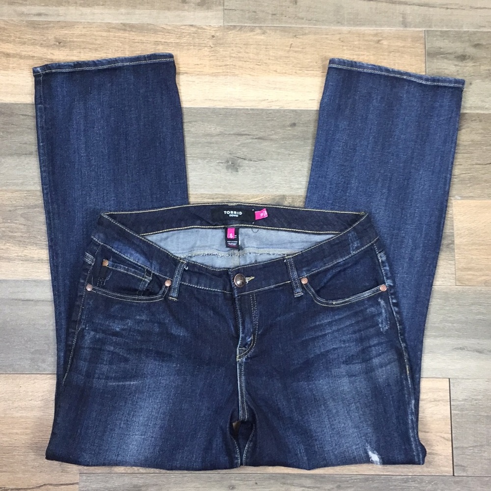HP🎉 TORRID DENIM Lightly Distressed Size 16 EUC
